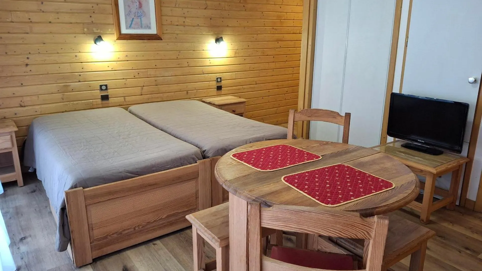 Studio Central A Brides-Les-Bains Avec Parking, Wifi, Animaux Admis - Fr-1-512-281